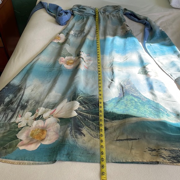 Farm long dress 100% silk - minor flaws (see pictures) - Picture 10 of 16